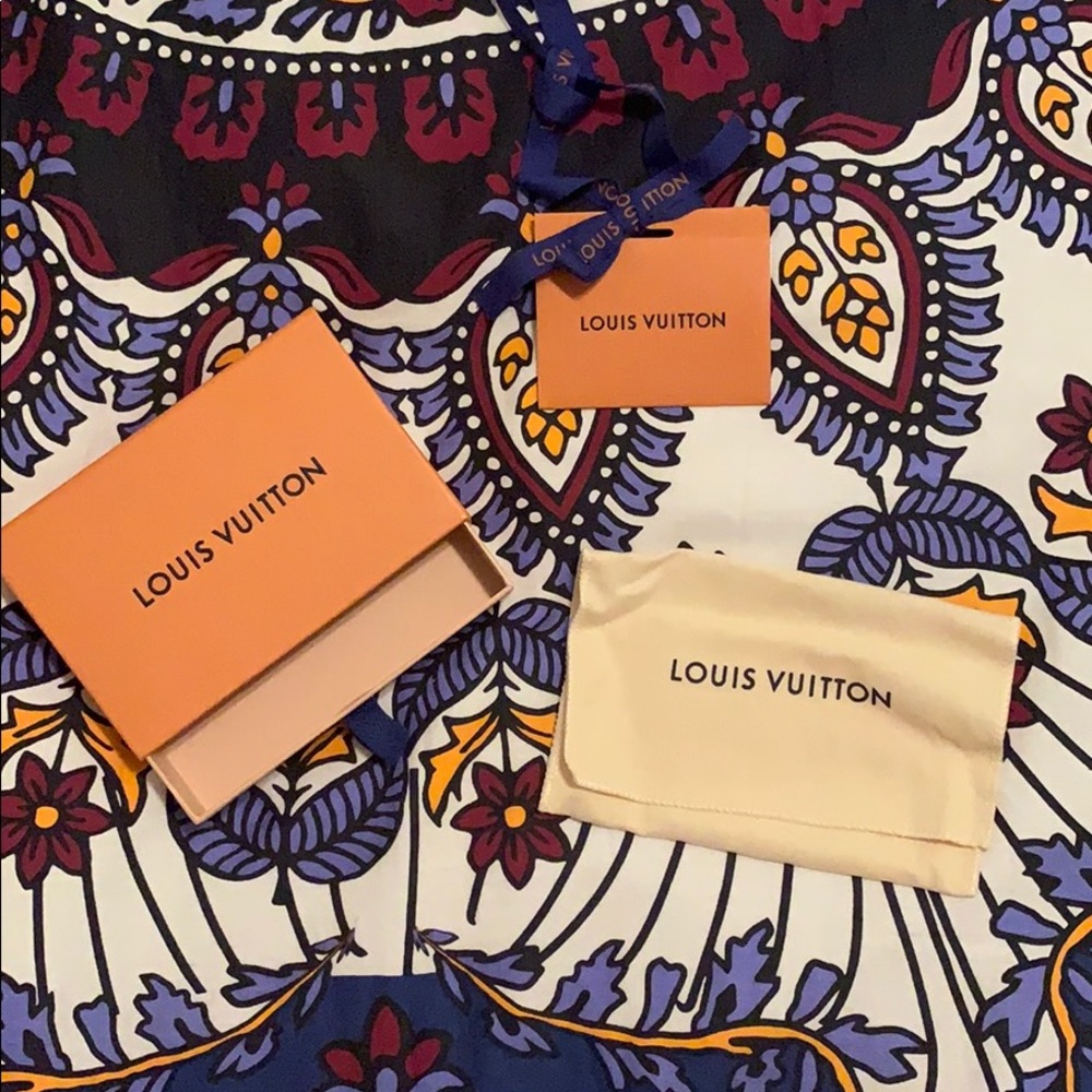 Louis Vuitton box key pouch size